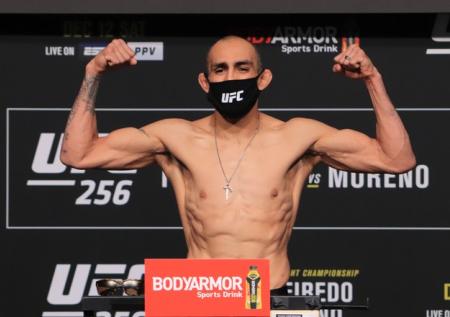 Фергюсон проиграл третий бой подряд в UFC