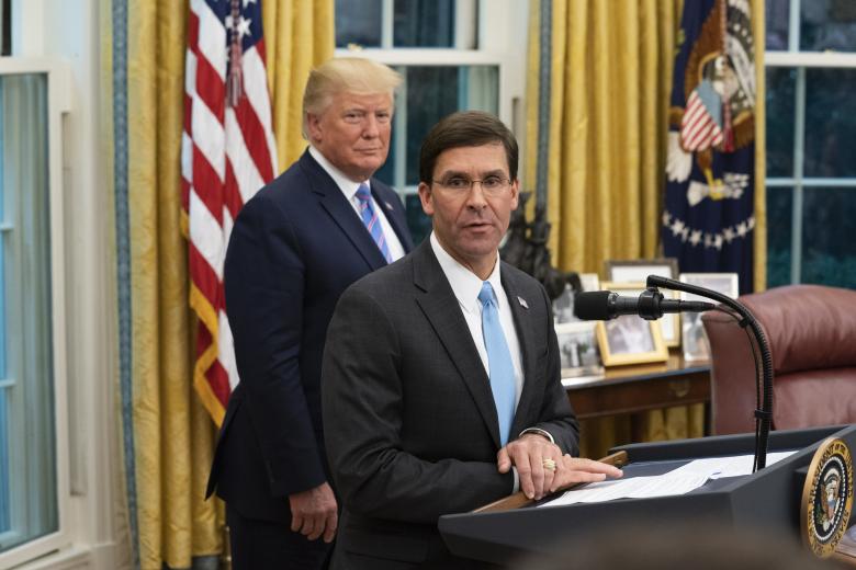 Марк Эспер и президент США Дональд Трамп