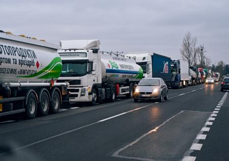 На Украине рассказали, сколько страна потеряла из-за Польши