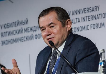 И Глазьев не моргнул: почему ЦБ пытается приструнить экс-советника Путина
