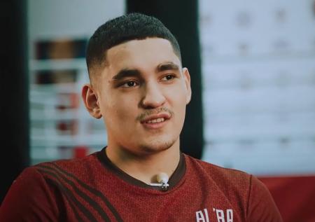 Олимпийский чемпион по боксу Батыргазиев проведет бой экс-чемпионом мира