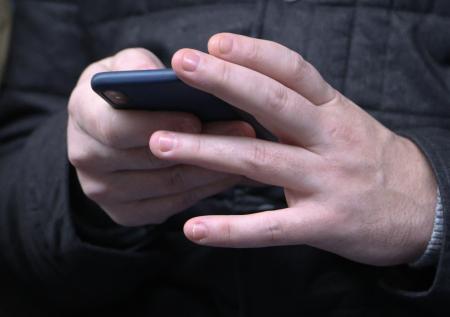 Украинские операторы отключили связь для телефонов с российскими номерами