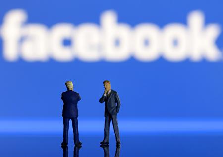 Россию обвинили в ведении пропаганды в Facebook методами из XX века