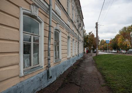 Медведев заявил о перевыполнении плана по переселению из ветхого жилья