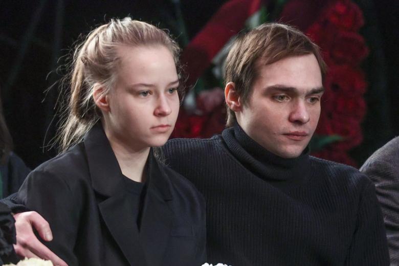 Николай Ефремов и Анастасия Мананникова