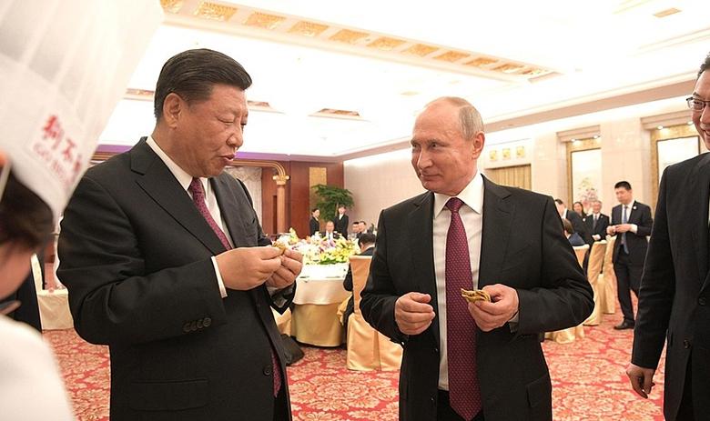 Председатель КНР Си Цзиньпин и президент РФ Владимир Путин