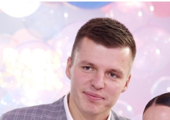Артем Чекалин
