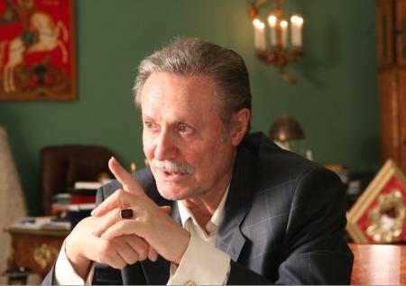 Заболевший коронавирусом Юрий Соломин решил не отменять премьеру «Буратино»