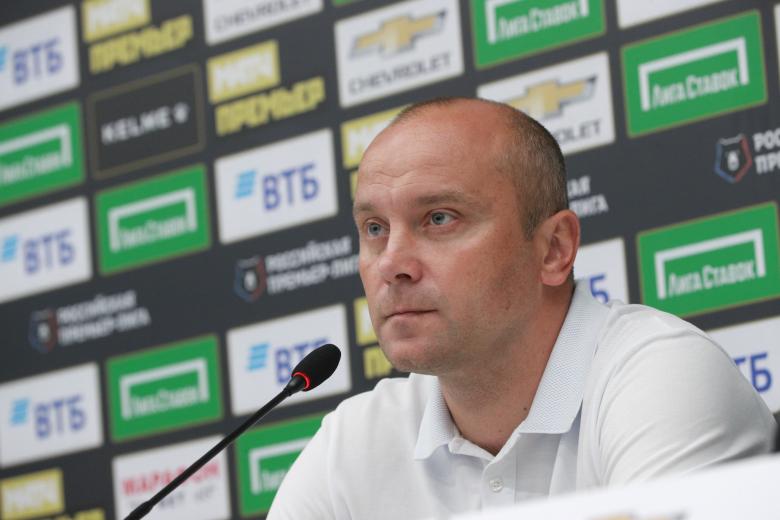 Дмитрий Хохлов