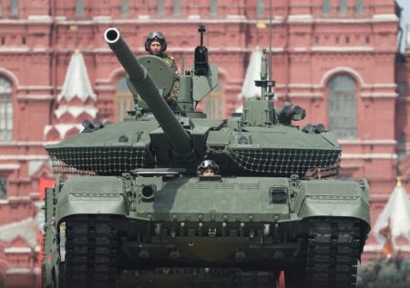 Стало известно, как Т-90 выдержал два попадания БПЛА ВСУ в уязвимые места