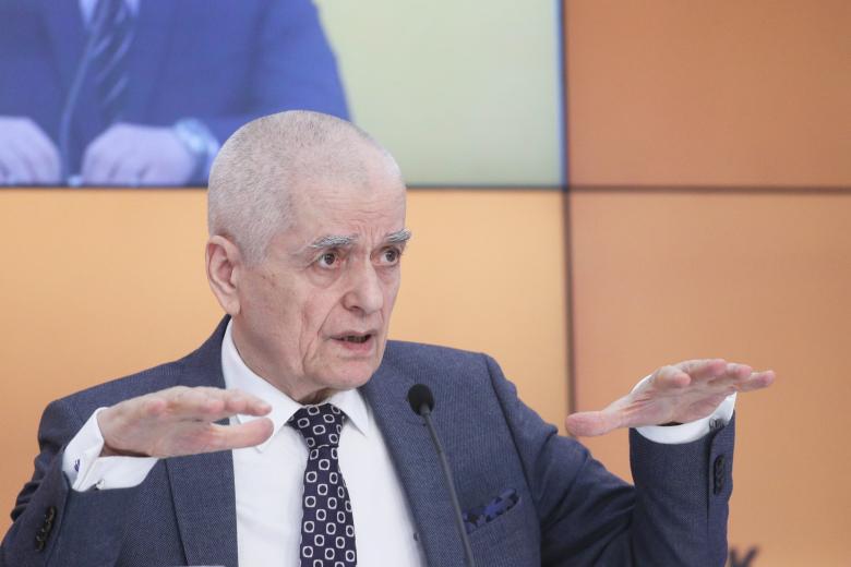 Геннадий Онищенко