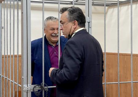 Двух бывших членов правительства Северной Осетии отправили за решетку