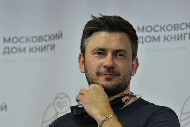 Дмитрий Глуховский