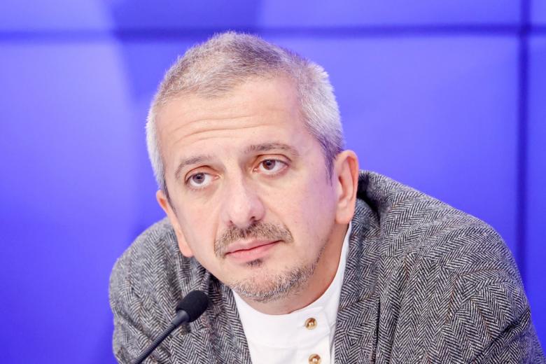 Константин Богомолов