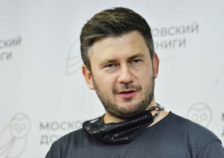 Приговор писателю Дмитрию Глуховскому: где он сейчас, будет ли арестован