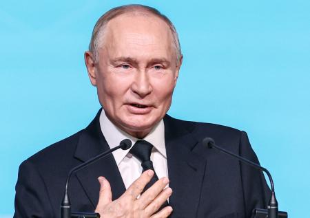 Путин анонсировал более справедливую систему оплаты труда бюджетников