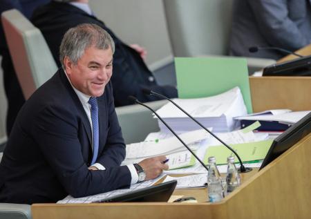 Володин увидел позитив в ситуации с закрытым троллейбусным заводом
