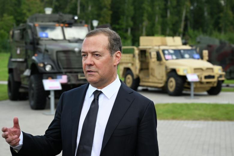 Дмитрий Медведев