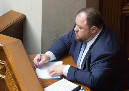Представитель Зеленского ответил на отказ Рады обсуждать законы