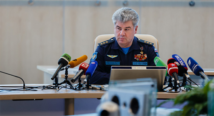 Глава оборонного комитета Совета Федерации Виктор Бондарев