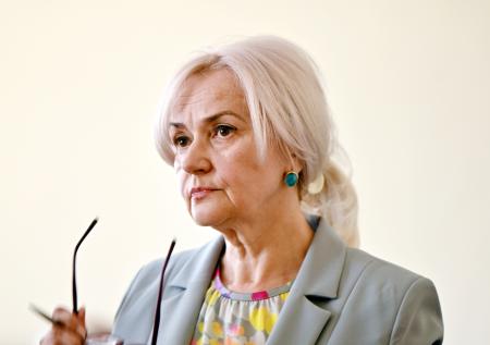 Физиономист предположил, почему вероятный убийца Фарион показал язык в суде
