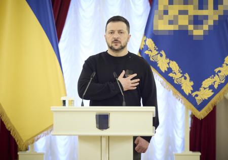 МВД РФ объявило в розыск Зеленского и Порошенко: зачем, какие последствия