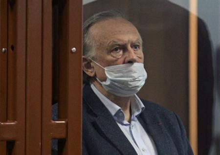 Историк-расчленитель Соколов стал сиротой