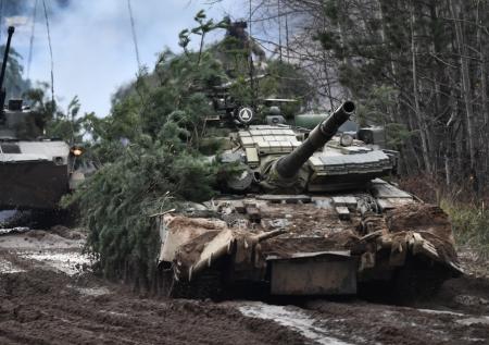 Российские танки Т-80 БВ прибыли на Запорожское направление СВО
