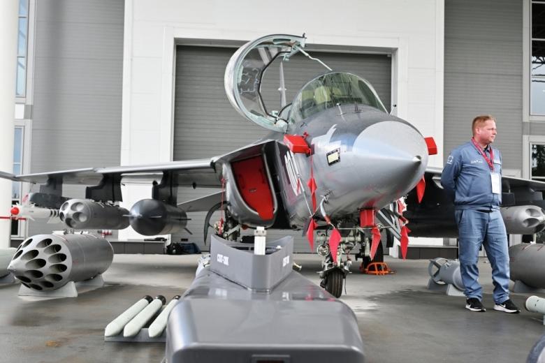 Учебно-боевой самолет Як-130М 