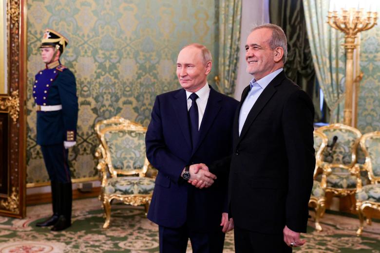 Владимир Путин и Масуд Пезешкиан