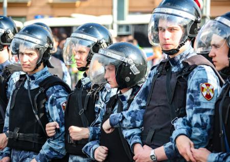 Законопроект о проверке росгвардейцев на полиграфе приняли в первом чтении