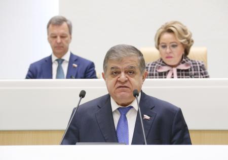 В Совфеде усомнились в помощи Франции по решению конфликта на Украине