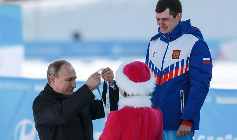 Президент РФ Владимир Путин и Антон Тимашов