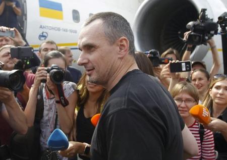 Сенцов назвал условия, при которых пожмёт руку Путину