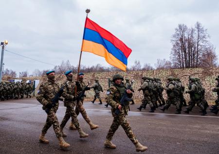 Запад поможет: Пашинян рискует вновь разжечь конфликт Еревана и Баку