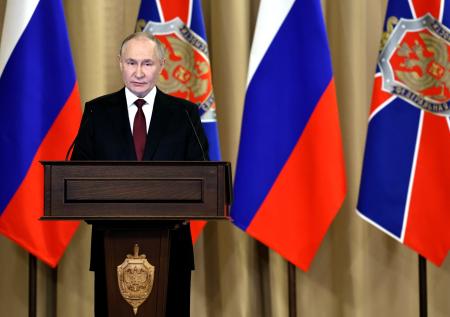 Путин призвал усилить защиту госграницы