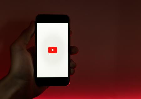 Автор канала «Лиса Рулит» оценила решение YouTube не показывать дизлайки