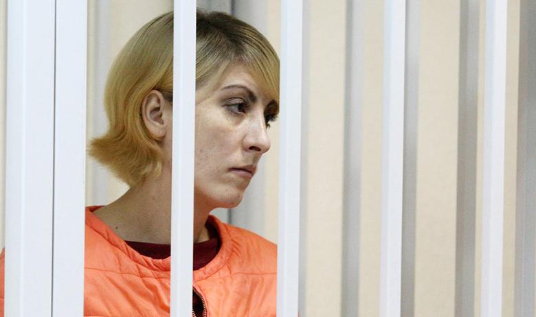 Обвиняемая в наезде на шестилетнего ребенка в Балашихе Ольга Алисова в Железнодорожном городском суде Подмосковья