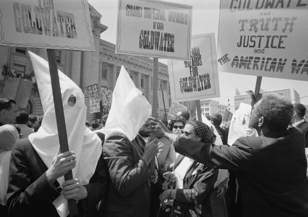 От ку-клукс-клана до BLM: история расовой вражды в Америке