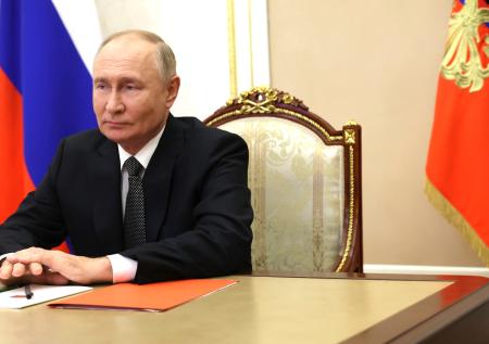Путин поднял вопрос авиационного комплекса России