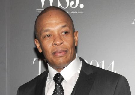 Рэпер Dr. Dre вернулся домой после лечения аневризмы