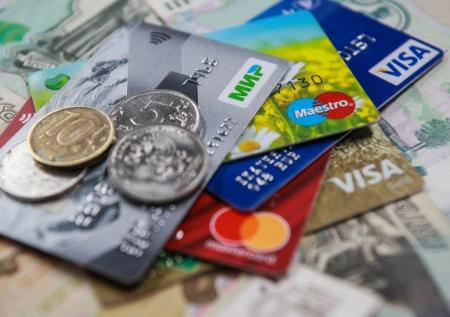 «Известия»: в России появится новый способ оплаты картой «Мир»