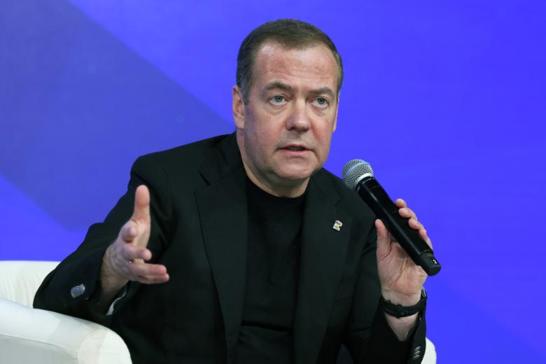 Дмитрий Медведев