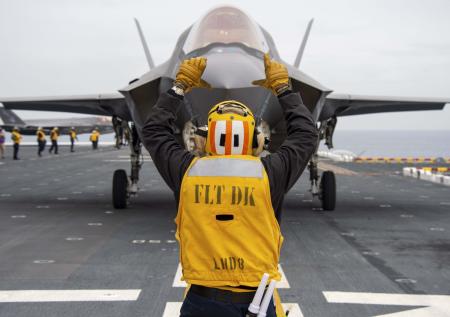 В США признали провал F-35? Истребитель за $2 трлн оказался не боеспособен