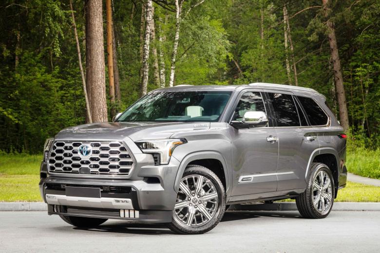 Toyota Sequoia