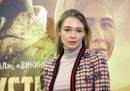 Акиньшина ответила на слухи о беременности от Козловского: фото в бикини