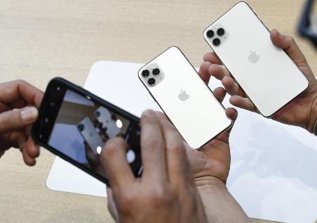 Предзаказы на новые iPhone побили рекорды 