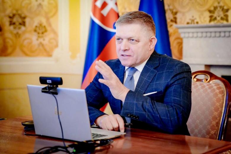 Роберт Фицо