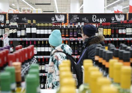 В ГД призвали провести предновогодние рейды для борьбы с паленым алкоголем