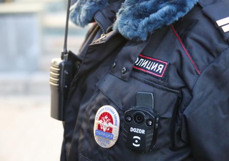 Бывший хоккеист упал на бутылку и получил травму
